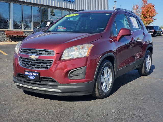 Used 2016 Chevrolet Trax LT w/ LT Convenience Package FWD image 2