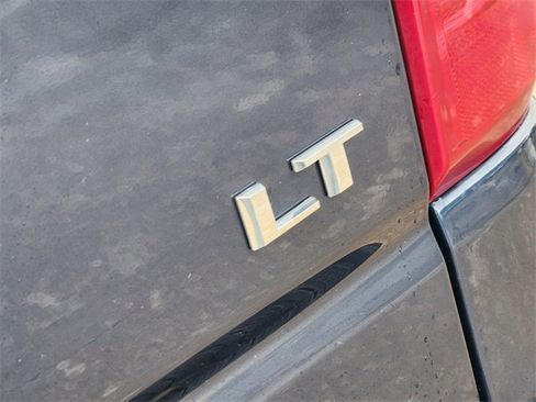 Used 2023 Chevrolet Silverado 1500 LT image 12