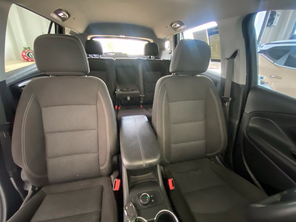 Used 2023 GMC Terrain SLE FWD image 28