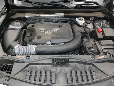 Used 2025 Cadillac XT4 Premium Luxury FWD image 23
