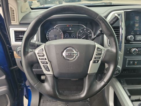 Used 2020 Nissan Titan SL w/ Moonroof Package AWD/4WD image 22