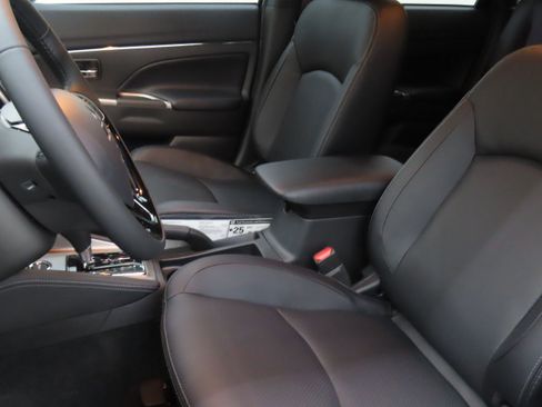 New 2025 Mitsubishi Outlander Sport SEL image 10