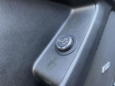 Used 2020 Chevrolet Traverse Premier w/ Redline Edition AWD/4WD image 14