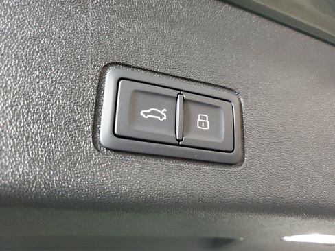 New 2026 Audi Q3 quattro 2.0T AWD/4WD image 10