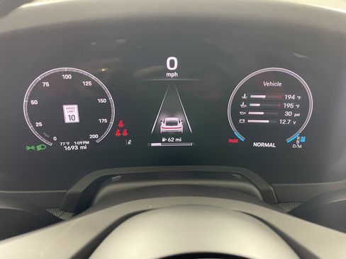 Certified 2025 Porsche 911 Carrera image 18