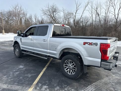 Used 2019 Ford F250 Lariat w/ Lariat Ultimate Package image 2