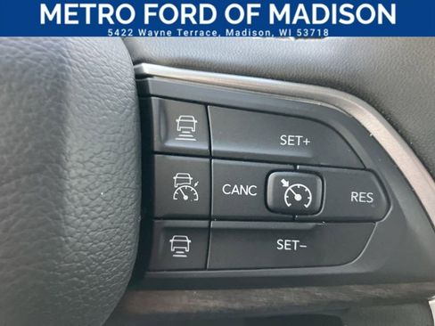 Used 2025 Jeep Grand Cherokee Limited 4xe image 30