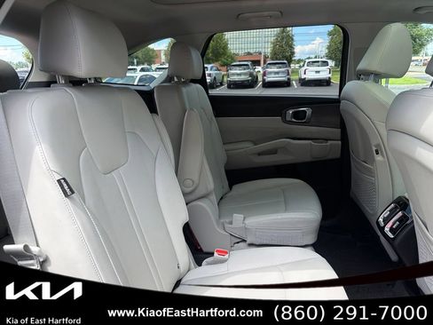 Certified 2024 Kia Sorento SX AWD/4WD image 13