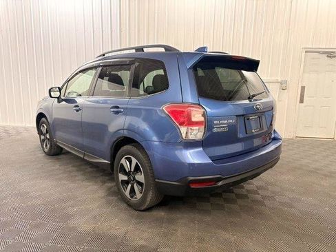 Used 2017 Subaru Forester 2.5i Limited AWD/4WD image 3