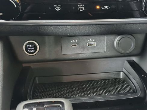 Used 2023 Nissan Rogue S FWD image 25