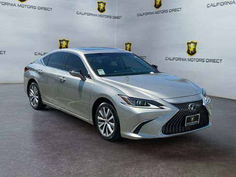 Used 2021 Lexus ES 300h w/ Accessory Package 2 FWD image 7