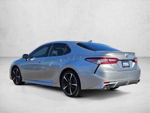 Used 2019 Toyota Camry XSE FWD image 8