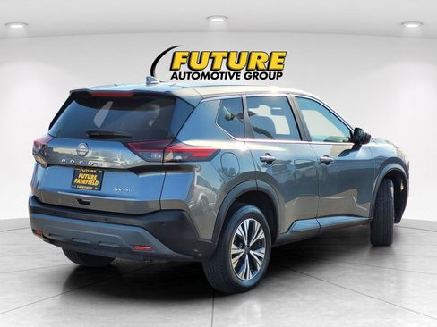 Used 2023 Nissan Rogue SV image 4