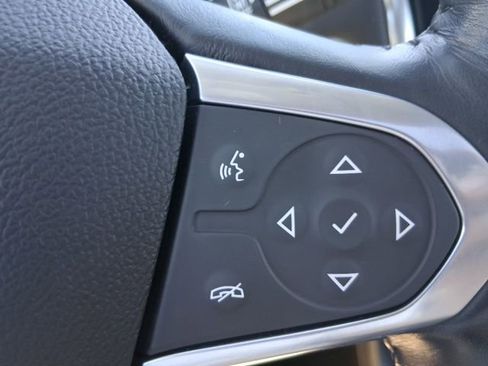 Used 2021 Chevrolet Traverse RS image 20