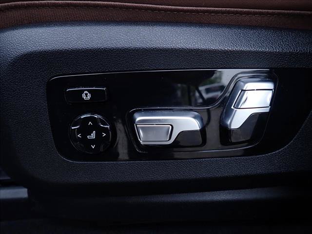 Used 2021 BMW X5 M50i w/ Executive Package AWD/4WD image 17
