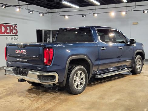 Used 2022 GMC Sierra 1500 SLT w/ SLT Convenience Package AWD/4WD image 7