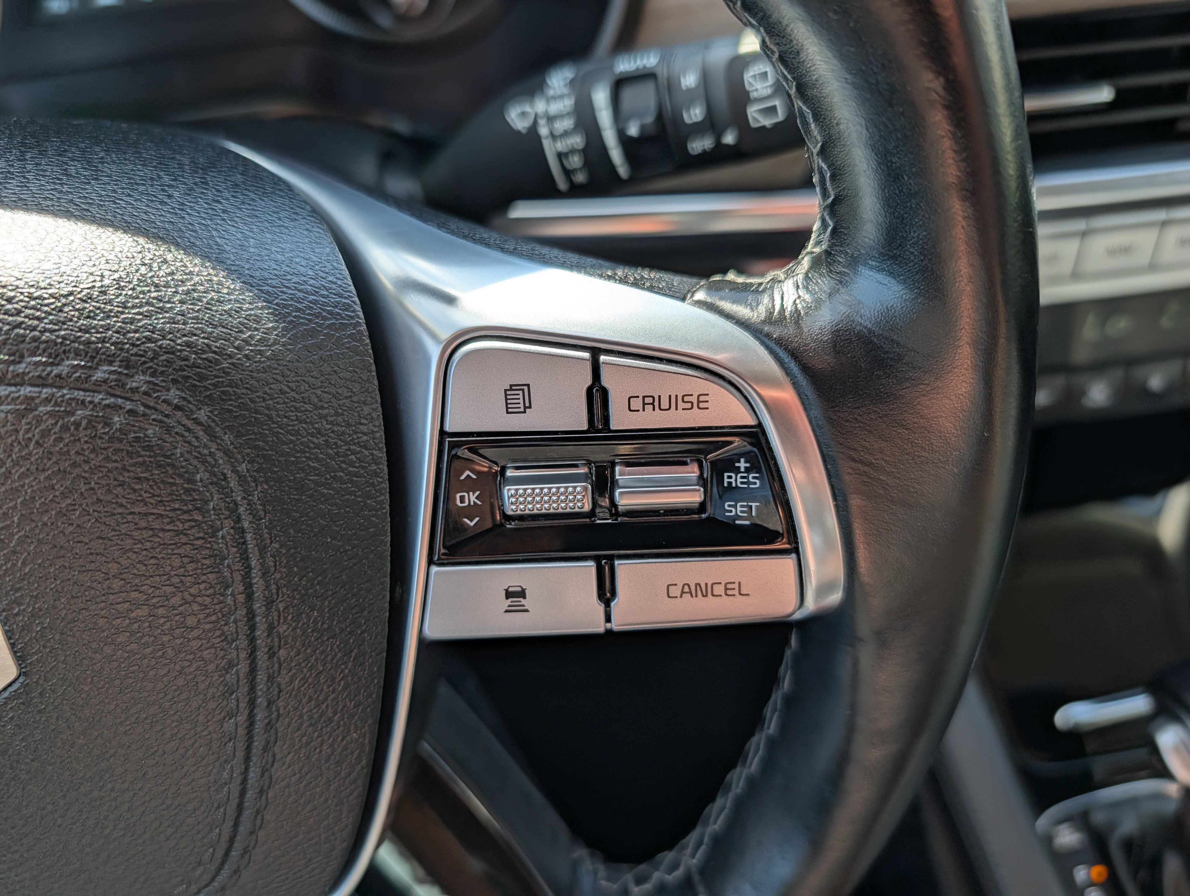 Used 2022 Kia Telluride SX w/ SX Prestige Package AWD/4WD image 31
