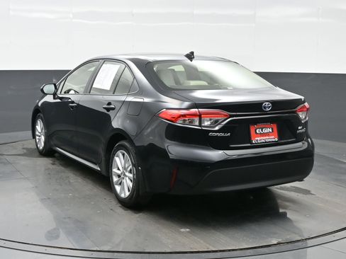 Used 2024 Toyota Corolla LE image 4