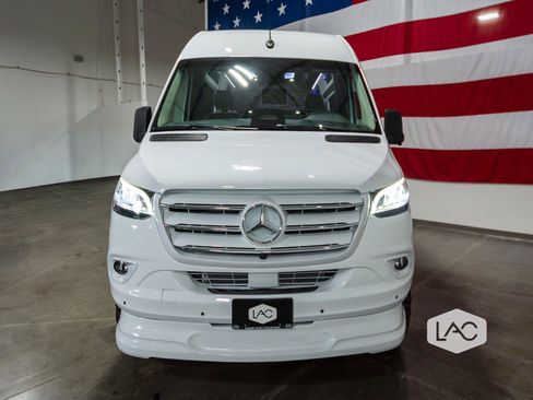 Used 2026 Mercedes-Benz Sprinter 2500 image 11