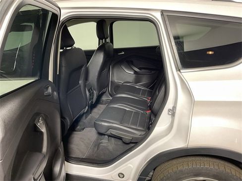 Used 2019 Ford Escape Titanium image 30