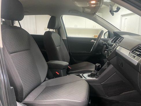 Used 2020 Volkswagen Tiguan S image 18