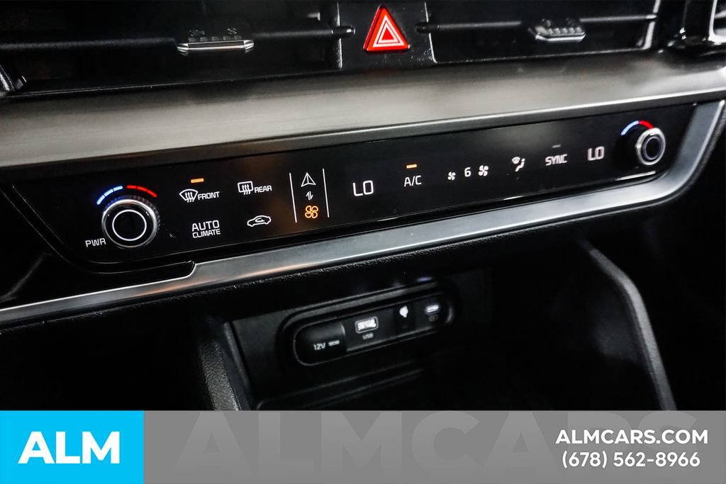 Used 2025 Kia Sportage EX w/ Premium Package FWD image 38