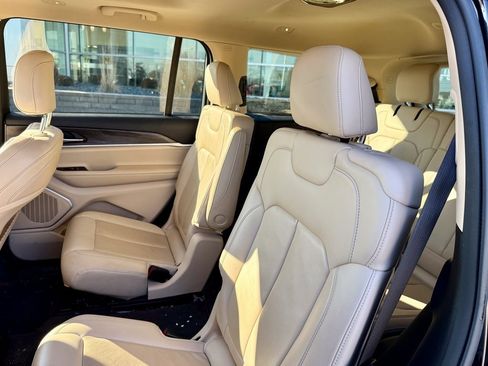 Used 2021 Jeep Grand Cherokee L Limited image 10