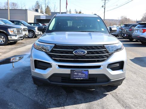 Used 2022 Ford Explorer XLT w/ Class IV Trailer Tow Package image 2