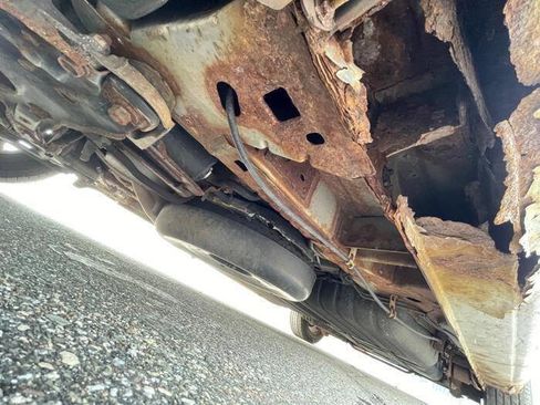 Used 2005 Dodge Grand Caravan SXT w/ Premium Group image 12