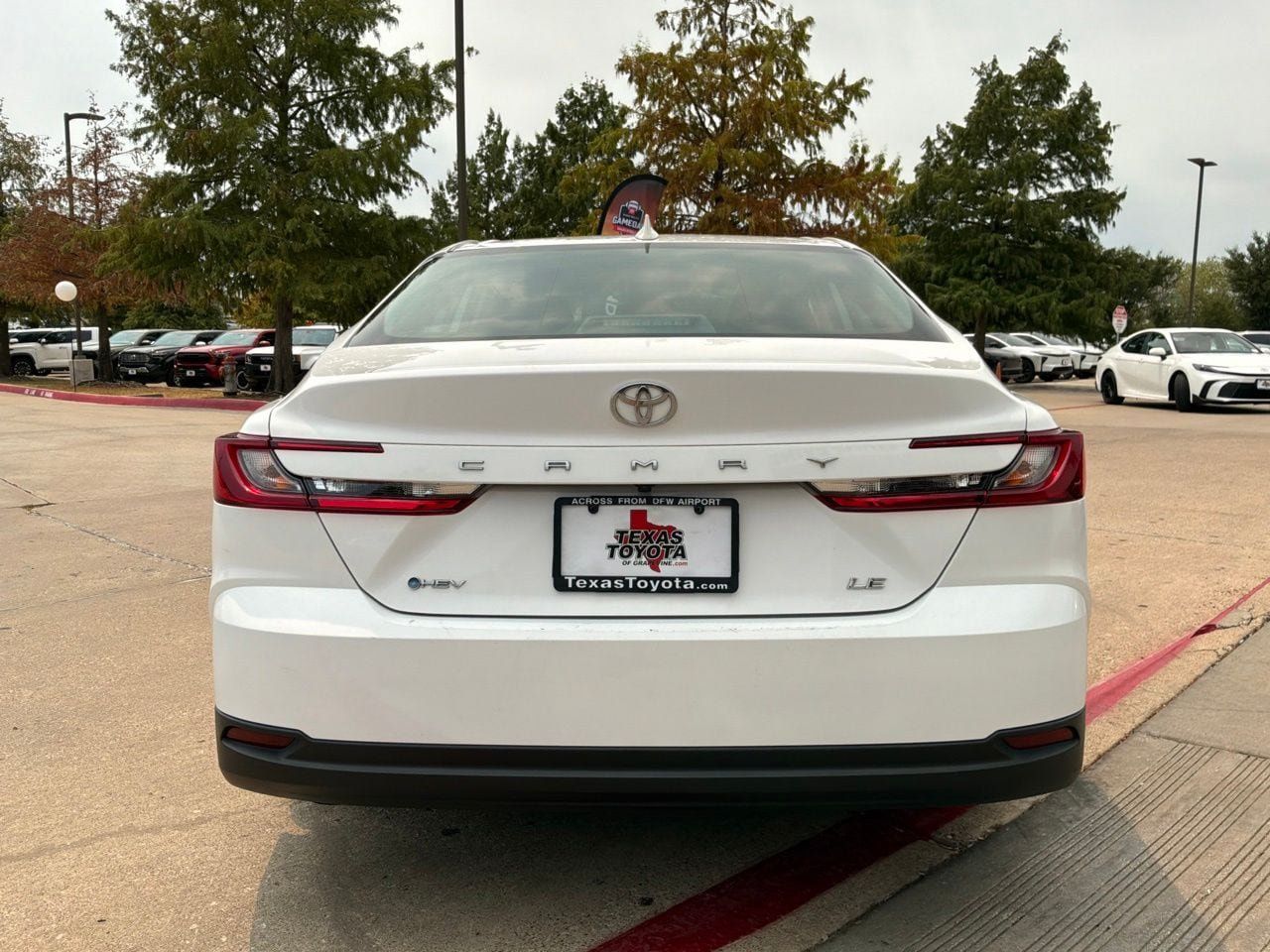 Used 2025 Toyota Camry LE FWD image 7