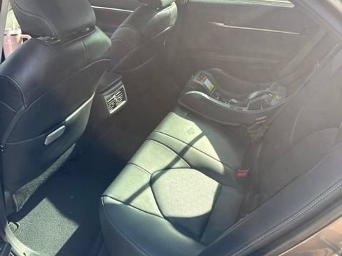 Used 2019 Toyota Camry XSE FWD image 10