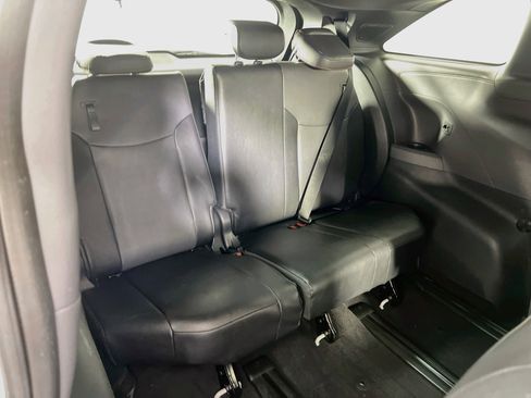 Used 2023 Toyota Sienna XSE w/ XSE Plus Package AWD/4WD image 29