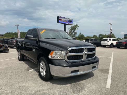 Used 2019 RAM 1500 Tradesman w/ Chrome Appearance Group RWD image 2
