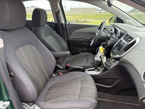 Used 2018 Chevrolet Sonic LT FWD image 16