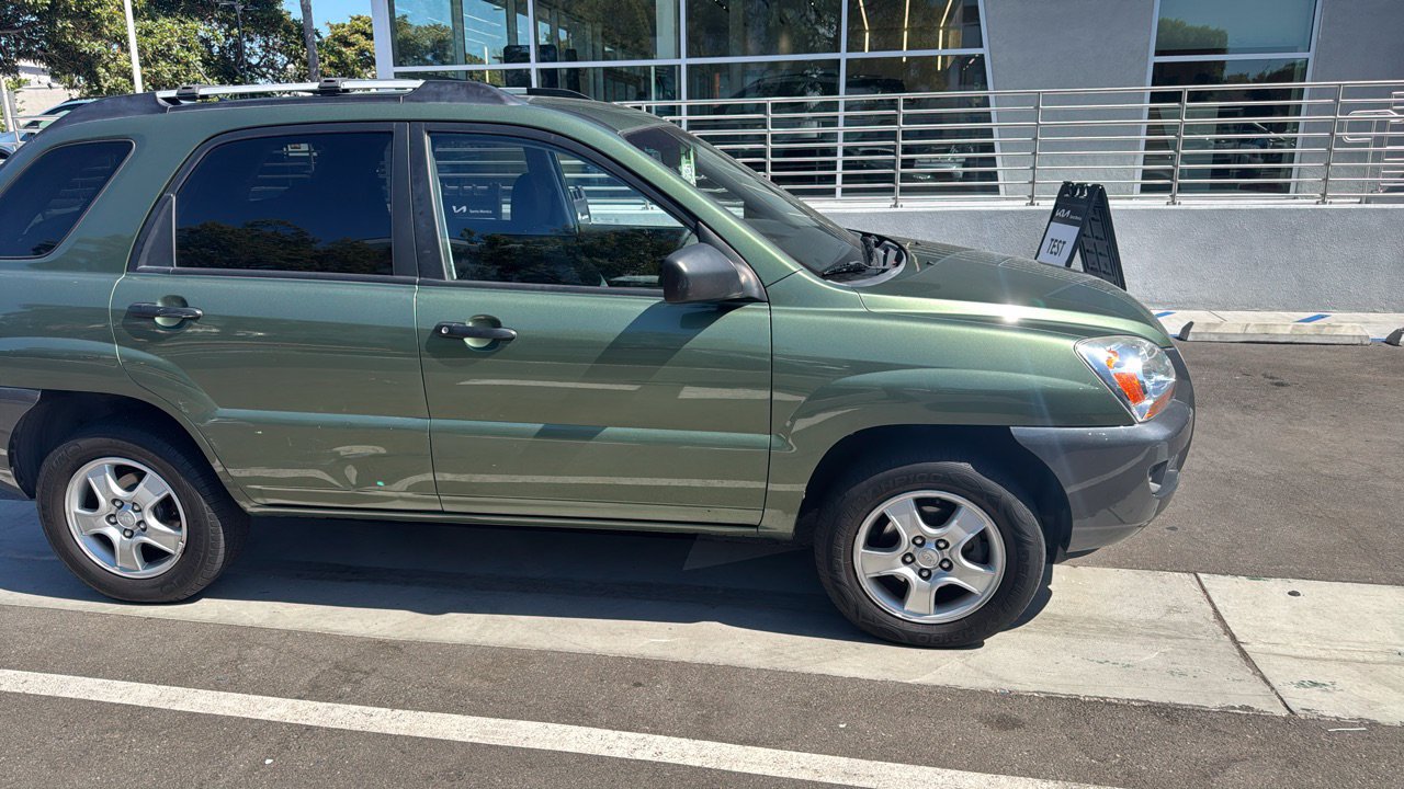 Used 2007 Kia Sportage LX FWD image 2