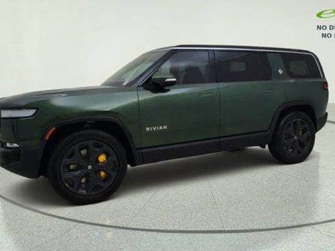 Used 2024 Rivian R1S Adventure AWD/4WD image 4