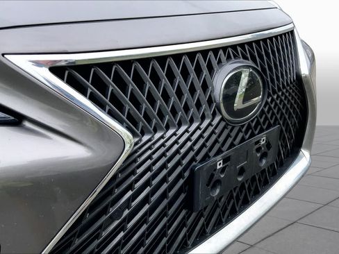 Certified 2023 Lexus LS 500 AWD w/ Interior Upgrade Package image 27