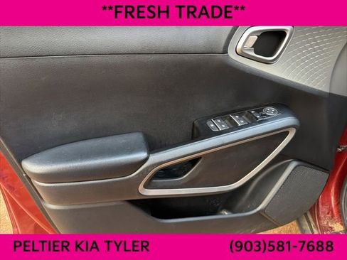 Certified 2020 Kia Soul LX image 14