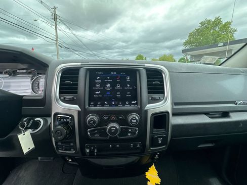 Used 2018 RAM 1500 Big Horn image 15