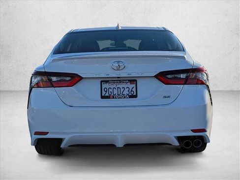 Used 2023 Toyota Camry SE image 6