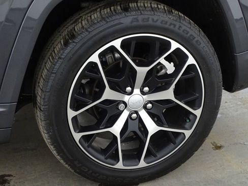 Used 2022 Jeep Grand Cherokee Summit image 51