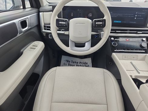 Used 2025 Hyundai Santa Fe SEL AWD/4WD image 10