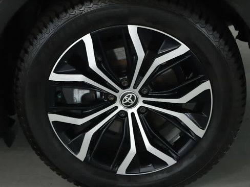 Certified 2023 Toyota Tacoma SR AWD/4WD image 41