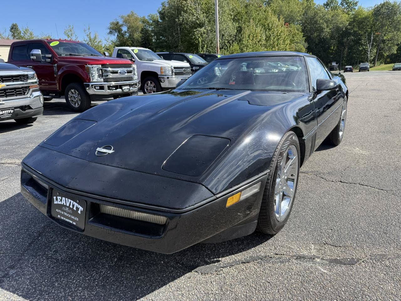 Used 1988 Chevrolet Corvette Coupe RWD image 2