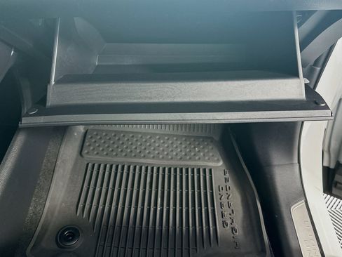 Used 2025 Toyota Grand Highlander FWD image 32