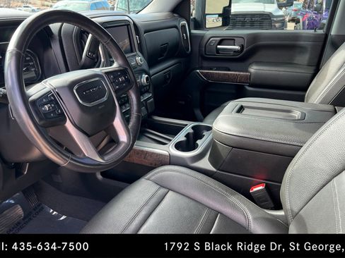 Used 2020 GMC Sierra 3500 Denali w/ Denali Ultimate Package image 15