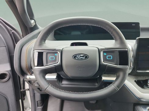 New 2026 Ford Expedition Tremor image 10