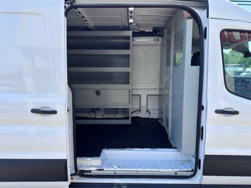 Used 2025 Ford Transit 150 148 Medium Roof AWD image 30