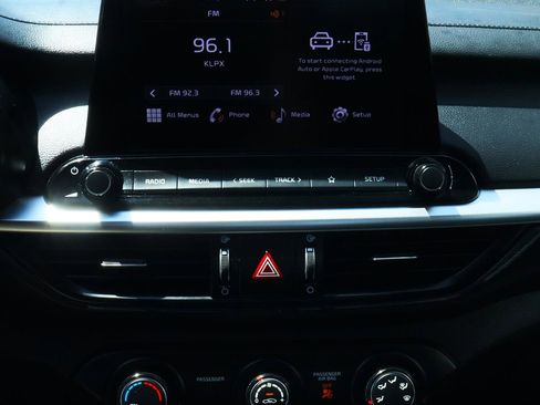 Used 2023 Kia Forte LXS w/ LXS Technology Package image 43