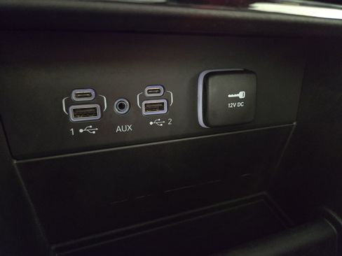 Used 2023 Jeep Grand Cherokee Overland AWD/4WD image 29
